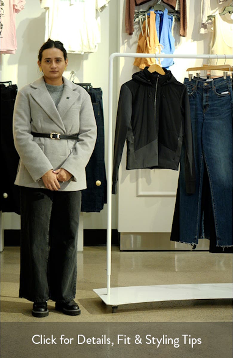 Chilled Out Water Repellent Insulated Training Jacket, sales video thumbnail