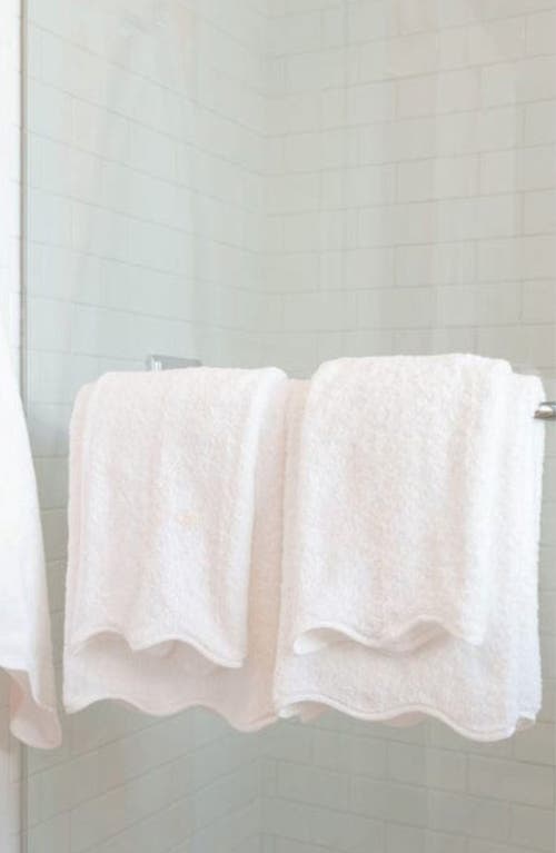 Weezie 2-pack Scalloped Organic Cotton Terry Hand Towels In White