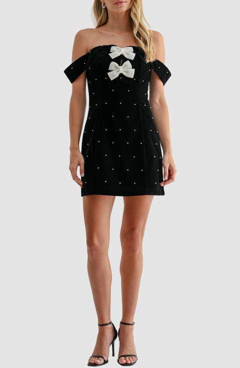 Off the Shoulder Velvet Faux Pearl Embellished Minidress