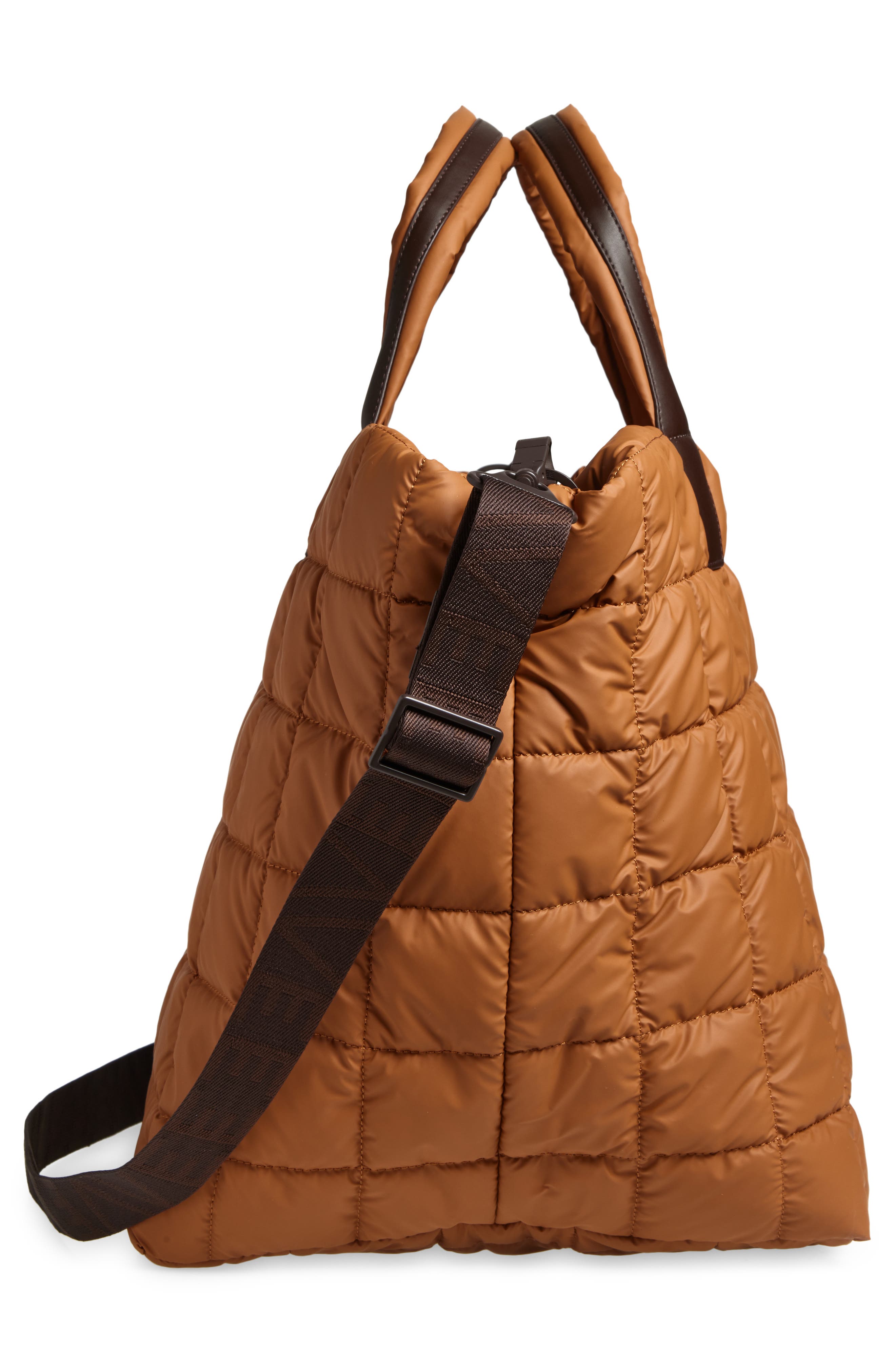 VeeCollective Porter Water Repellent Quilted Weekend Bag, Alternate, color, Cognac
