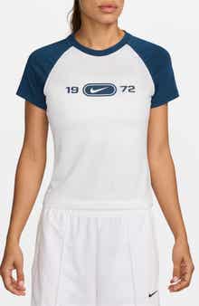 Nike Chill Graphic T-Shirt