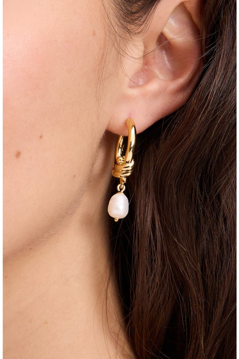 freshwater pearl hoop earrings, Alternate, color, CREAM/ GOLD.