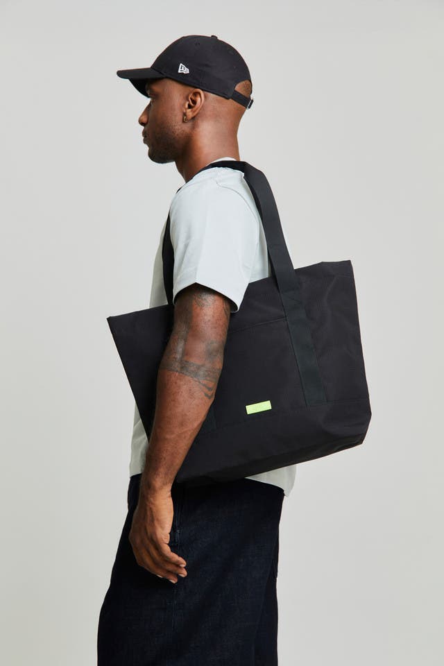 Strata Tote Bag, Alternate, color, BLACK