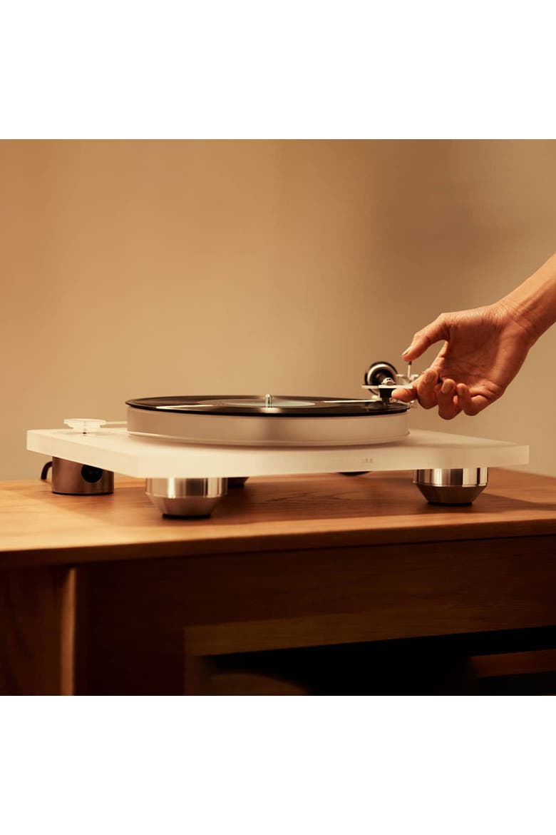 TT-15S1 Precision Belt Drive Turntable with Cartridge, Alternate, color, White