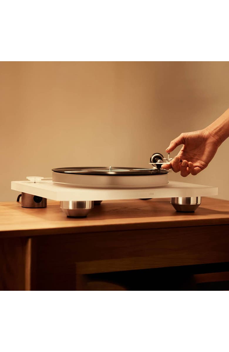 Marantz TT-15S1 Precision Belt Drive Turntable with Cartridge, Alternate, color, White