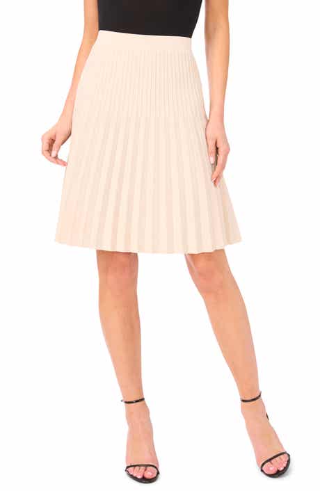 Pleated Knit Skirt