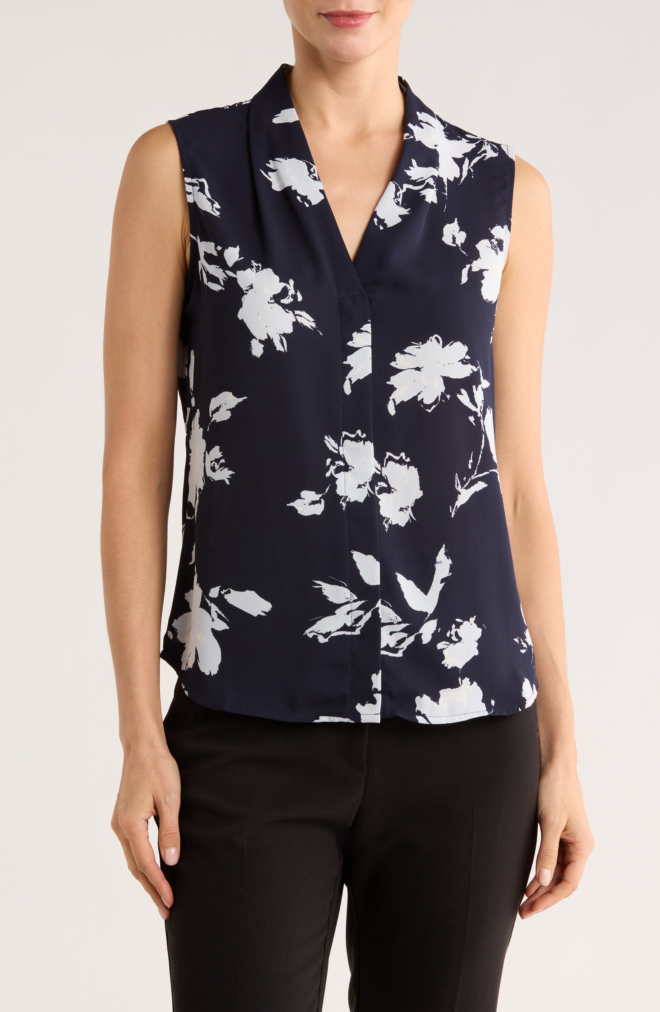 NORDSTROM RACK V-Neck Sleeveless Woven Shell Top