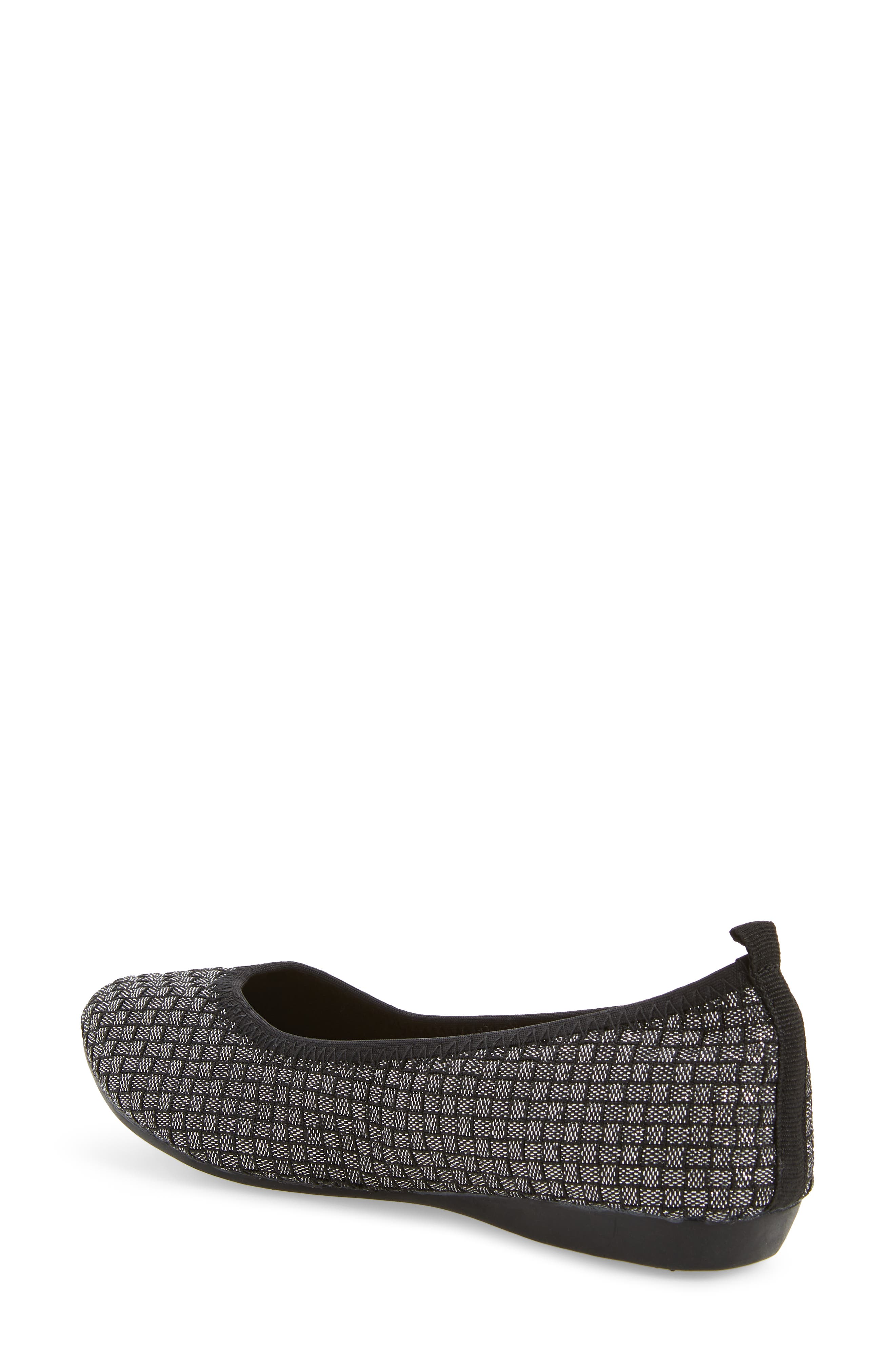 bernie mev. Curlies Flat, Alternate, color, 