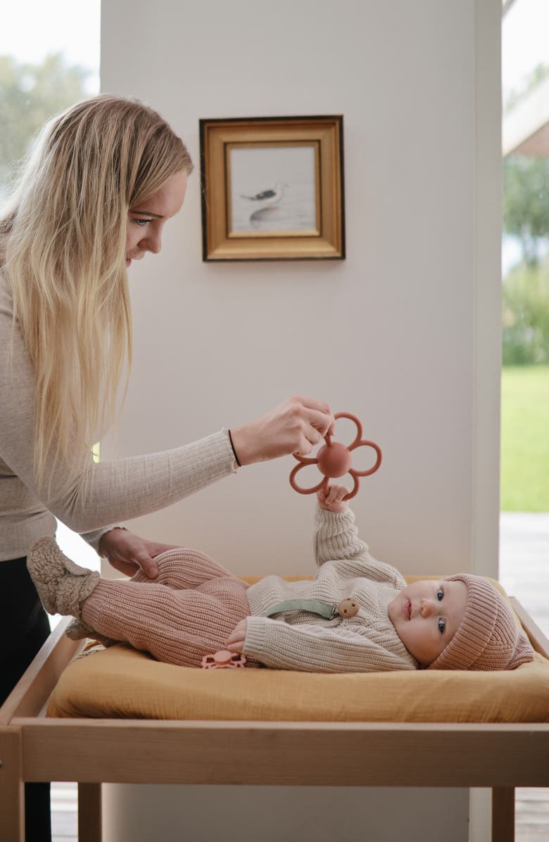 Mushie Daisy Rattle Teether Toy, Alternate, color, Dusty Rose