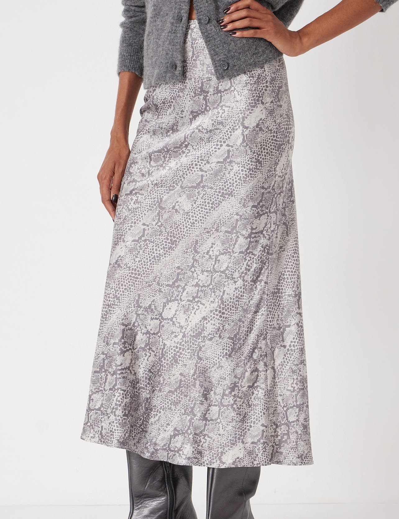 selected Natural Snake Grey