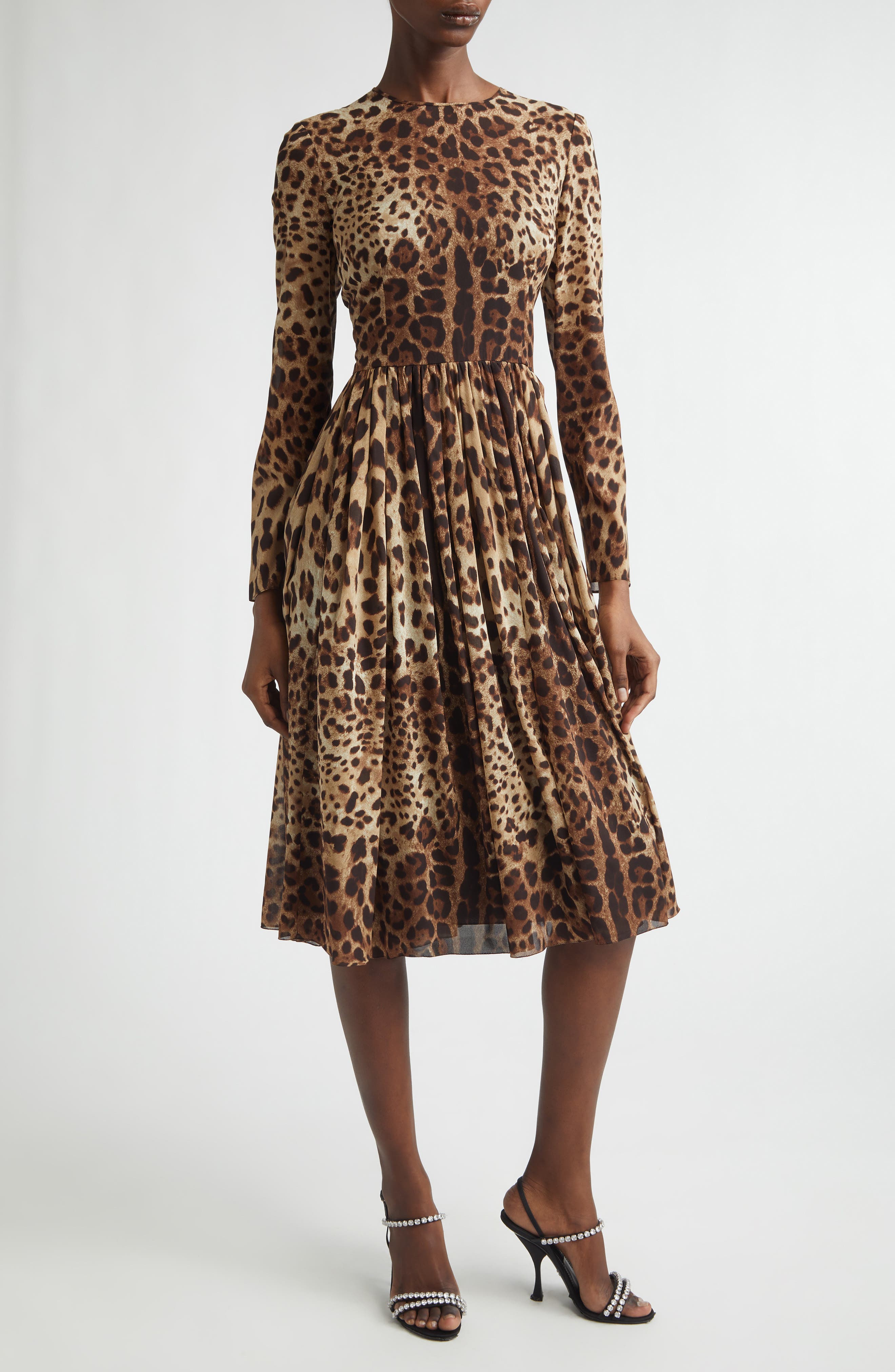 selected LEO NEW