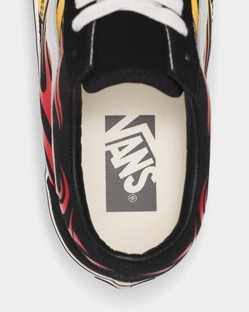 Old Skool Low Top Sneaker