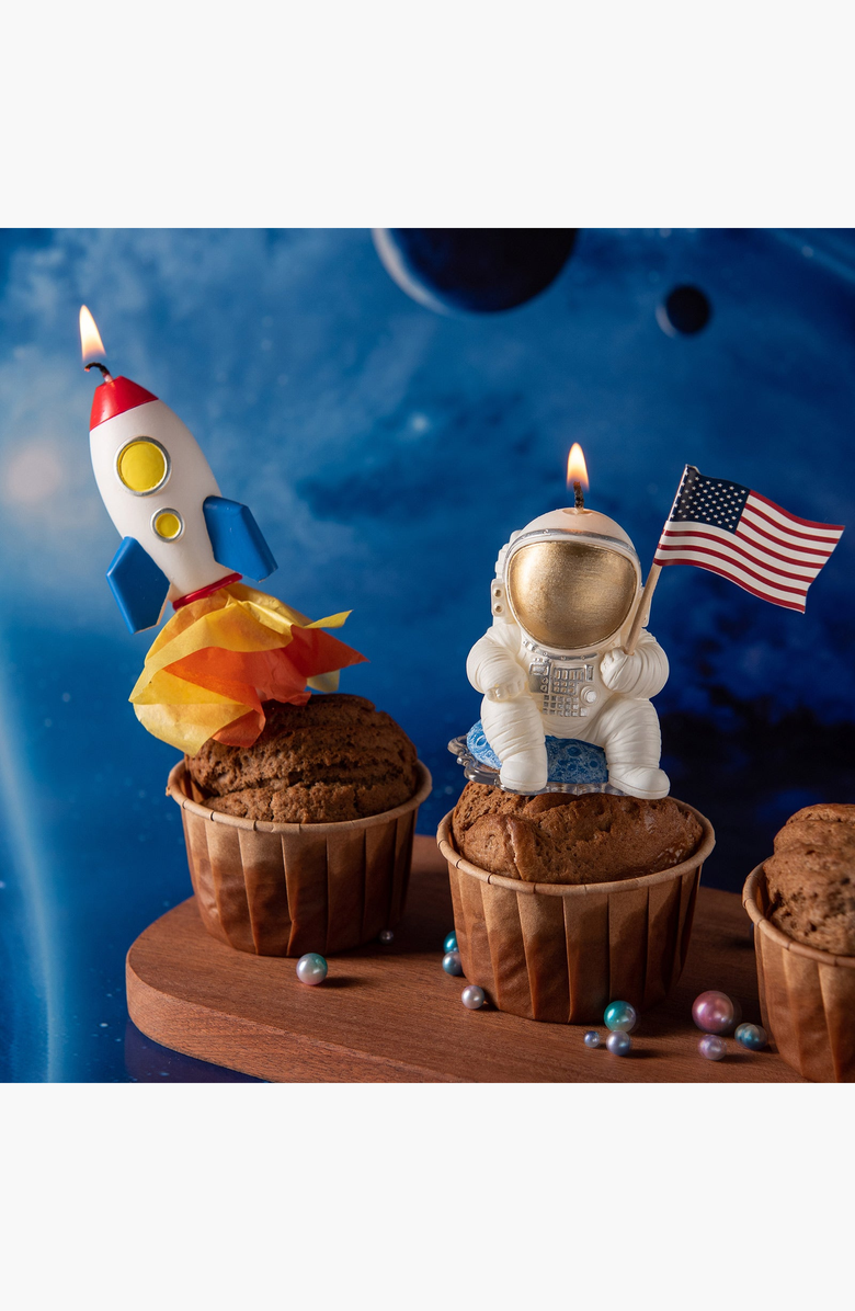 Southlake gifts Astronaut Landing Candle, Alternate, color, Astronaut