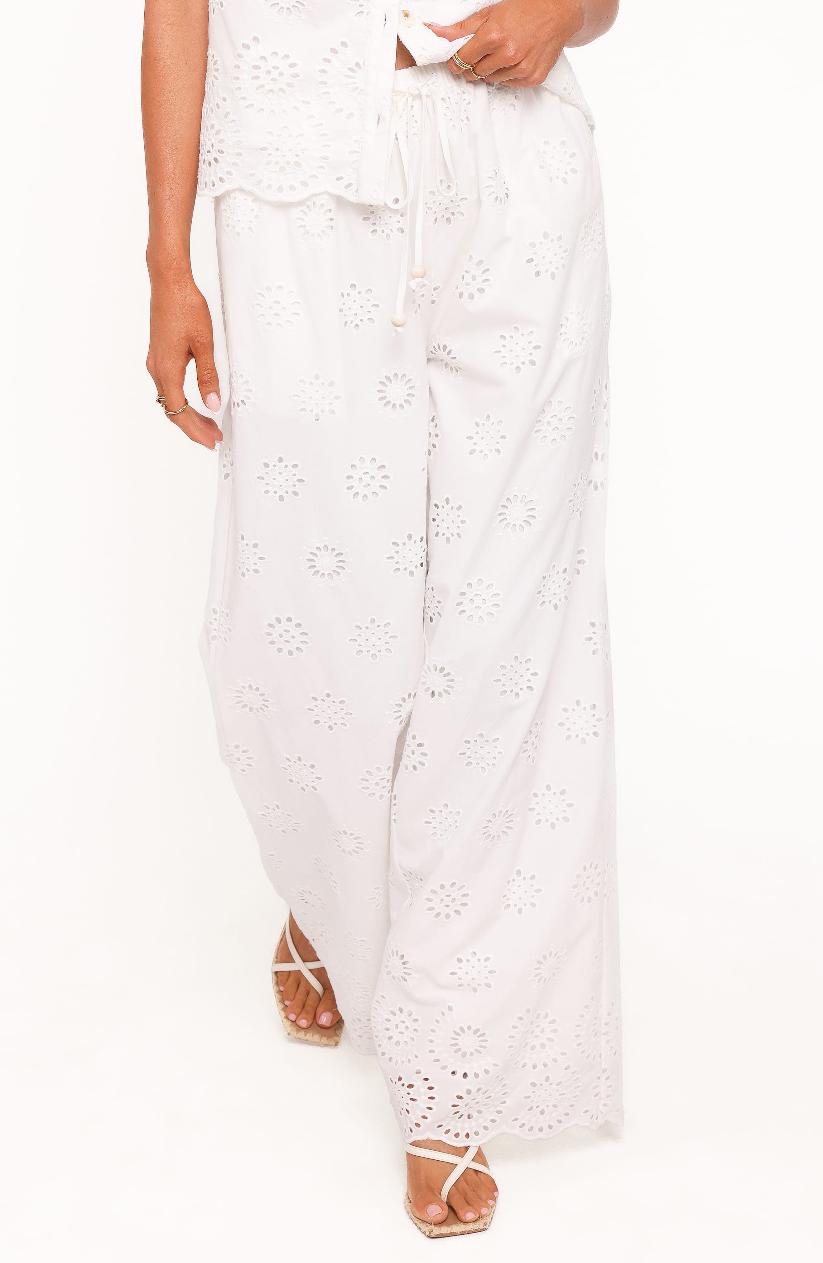 selected WHITE BRODERIE