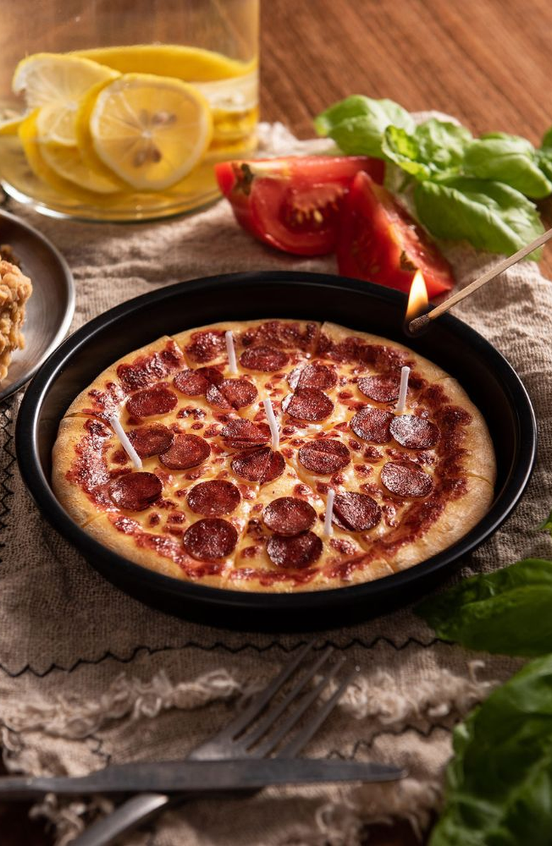 Southlake gifts Pepperoni Pizza Candle, Alternate, color, Pepperoni Pizza