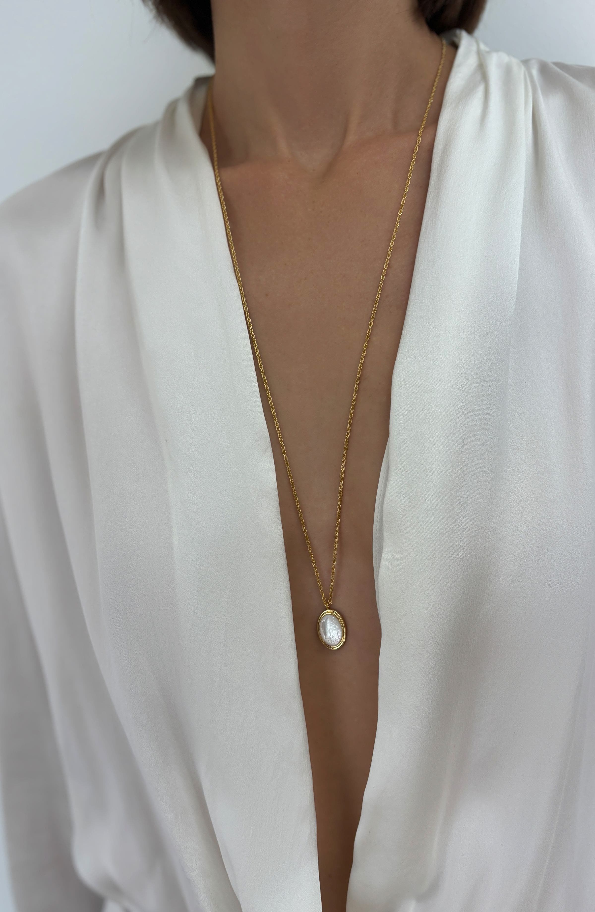 selected WHITE