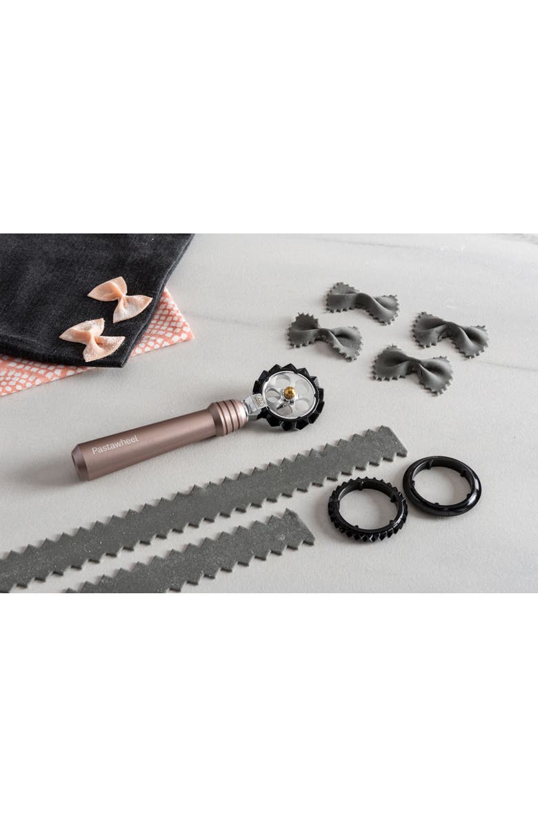Marcato Design Series Pastawheel Pasta Cutter, Alternate, color, Powder Pink