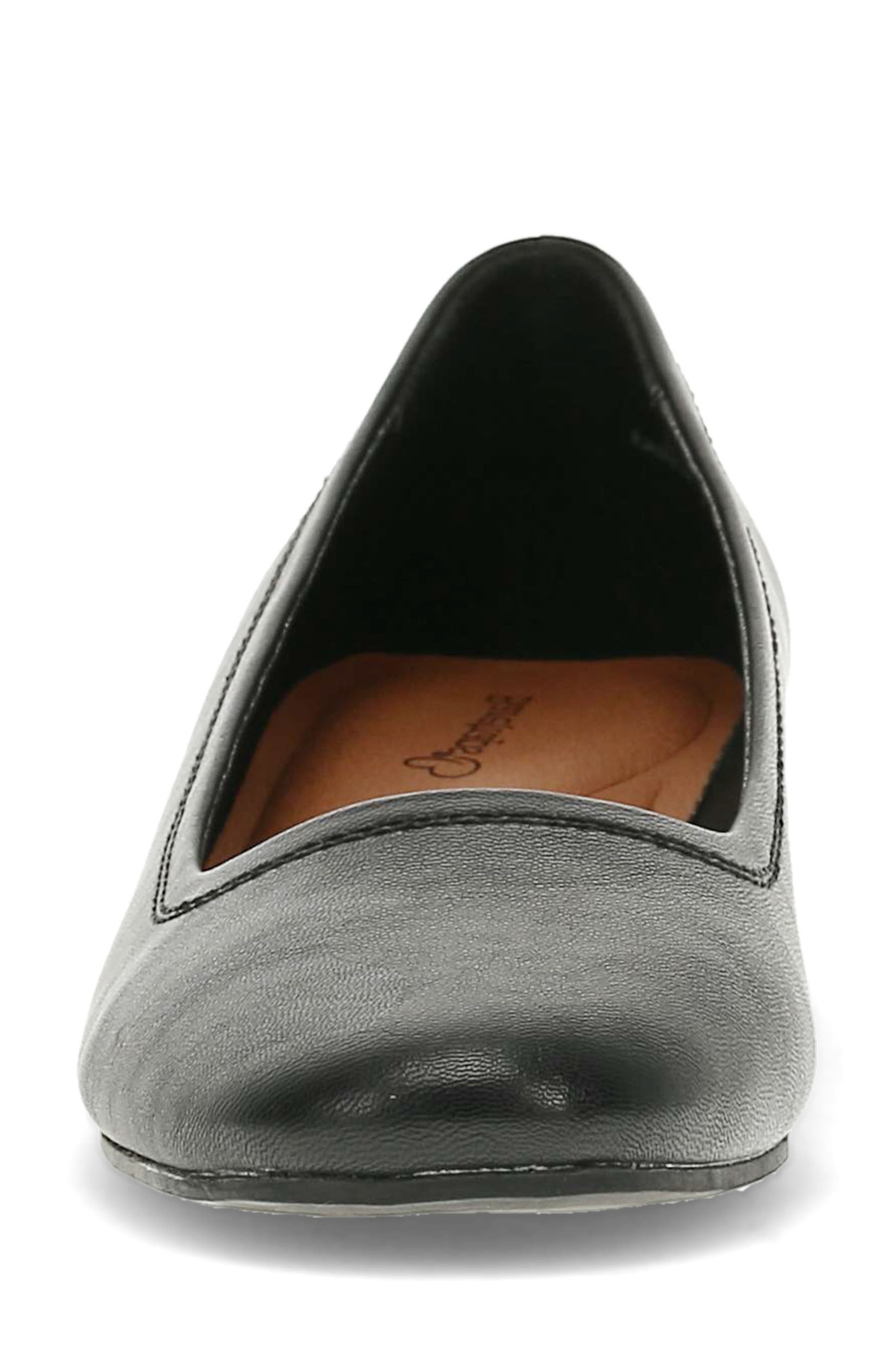 BARETRAPS Covette Casual Flat, Alternate, color, 