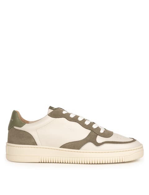 Travis Sneakers