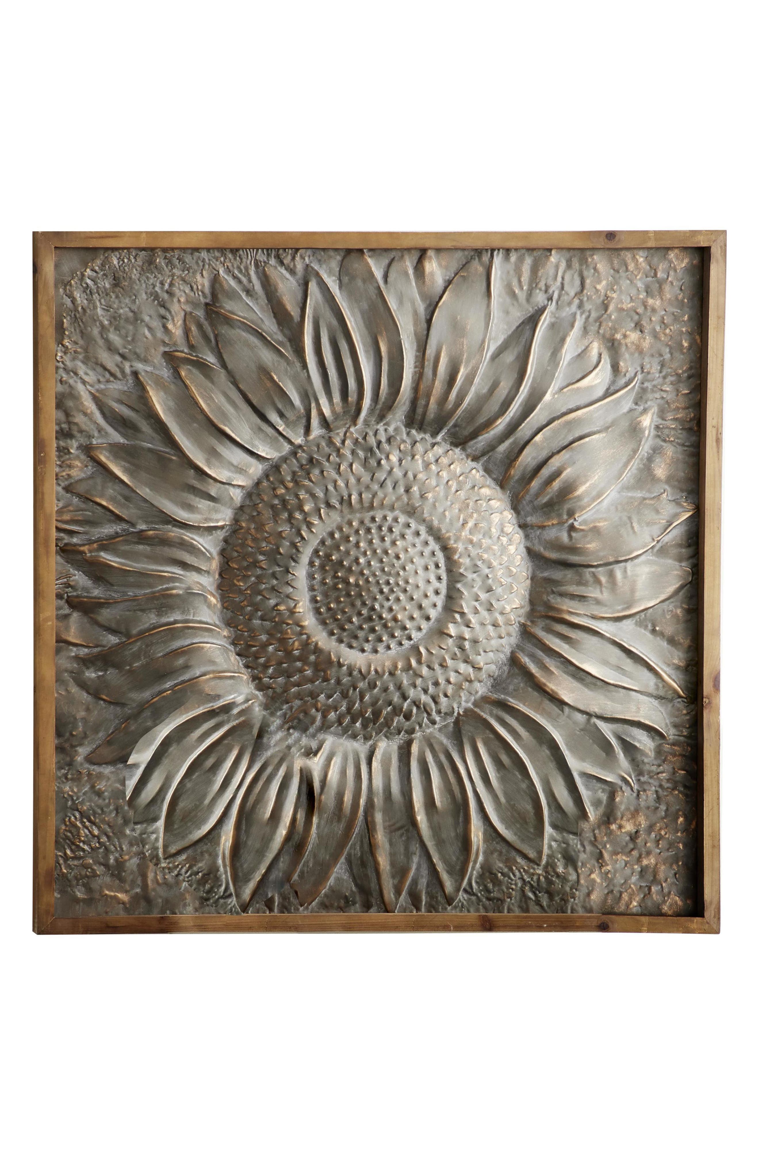 UMA Flower Wall Décor