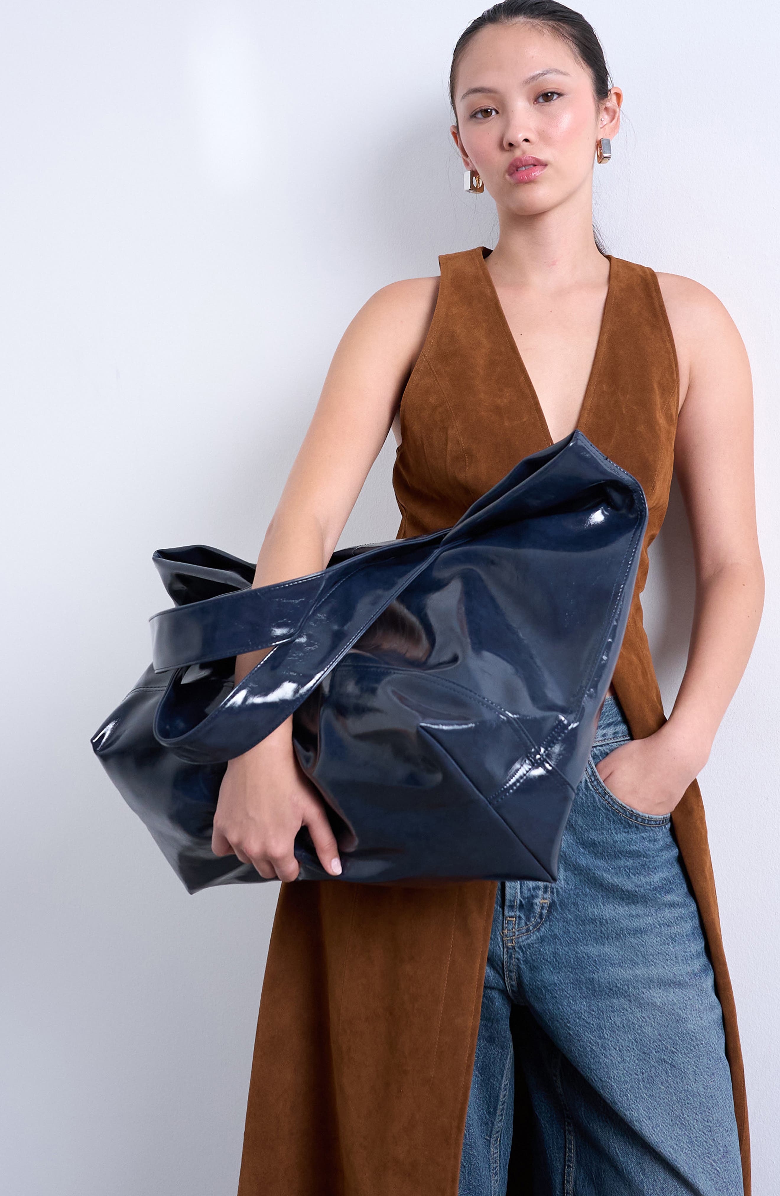 Topshop Crinkle Faux Leather Tote, Alternate, color, Navy