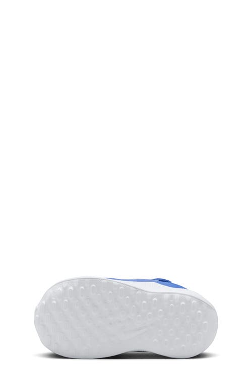 Nike Revolution 7 Sneaker
