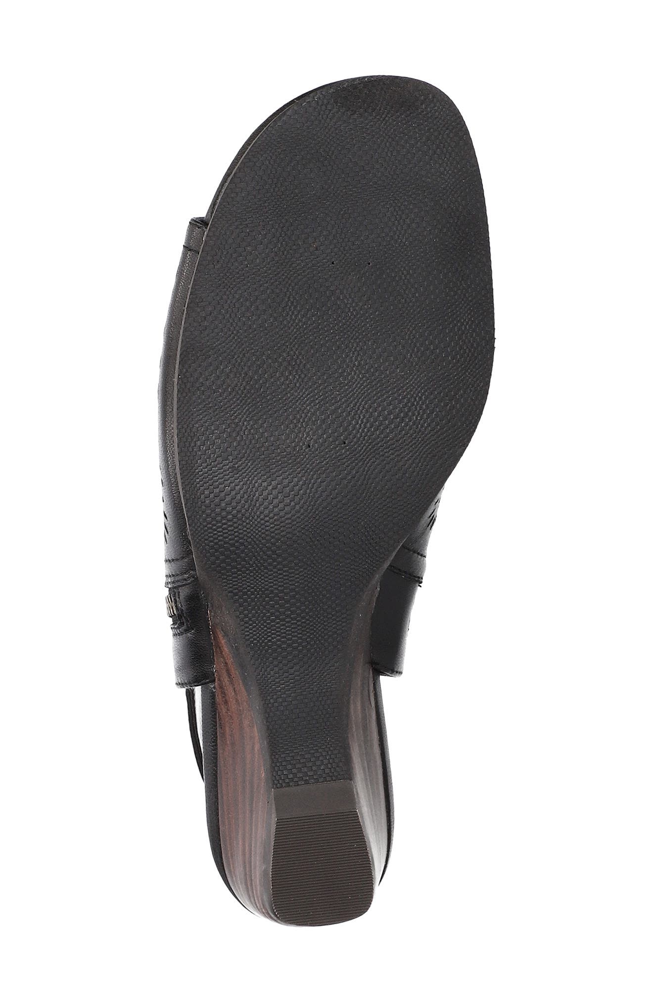 Bella Vita Amiyah Sandal, Alternate, color, 