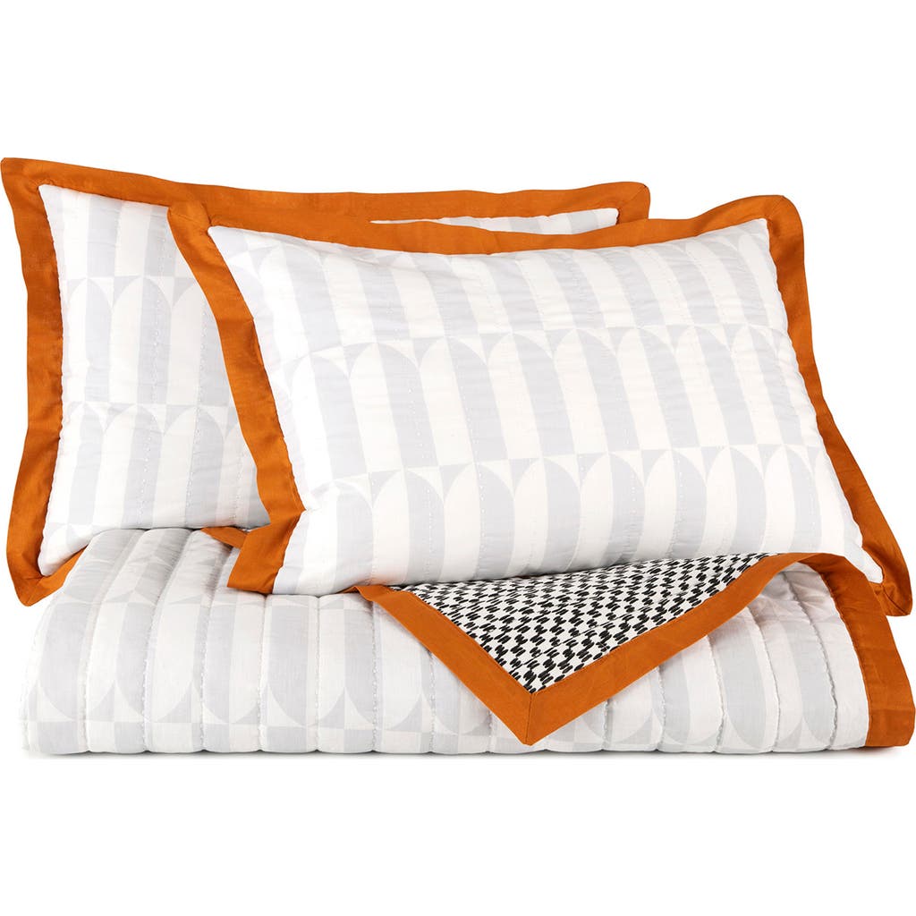 NOVOGRATZ NOVOGRATZ THREE-PIECE COMFORTER QUILT SET