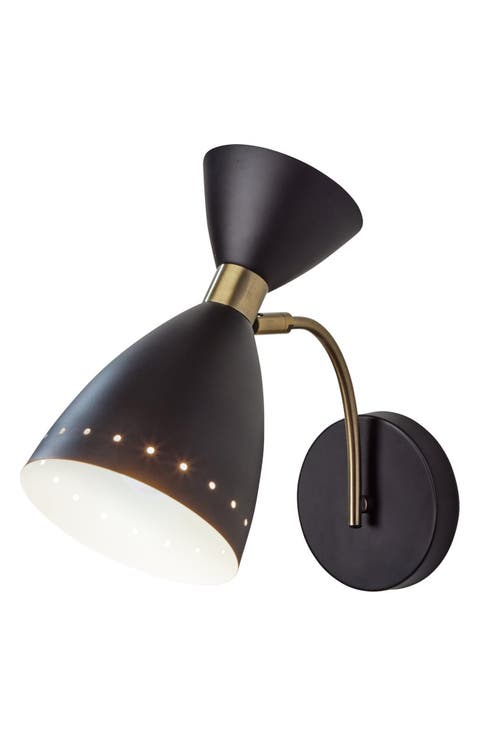 Oscar Wall Light