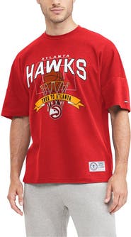 TOMMY JEANS Men's Tommy Jeans Red Atlanta Hawks Tim Backboard T-Shirt