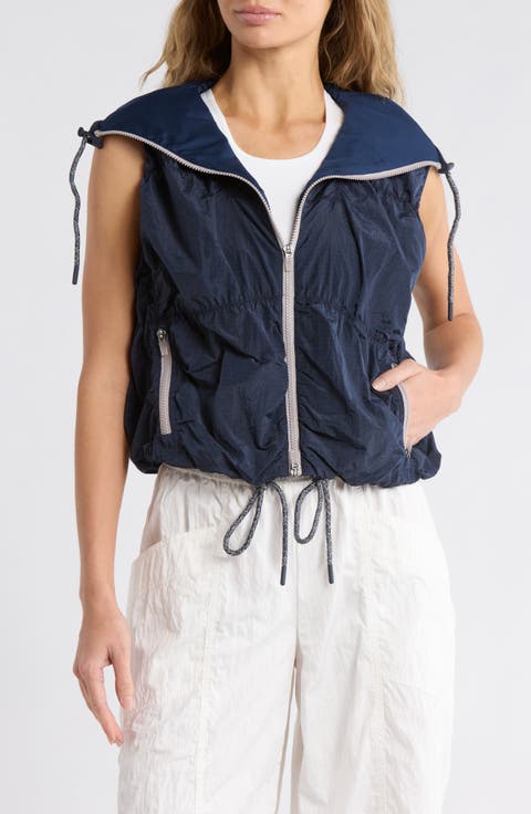 Light Packer Hike Hooded Vest