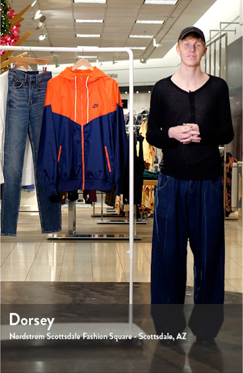 Sportswear Windrunner Jacket, sales video thumbnail