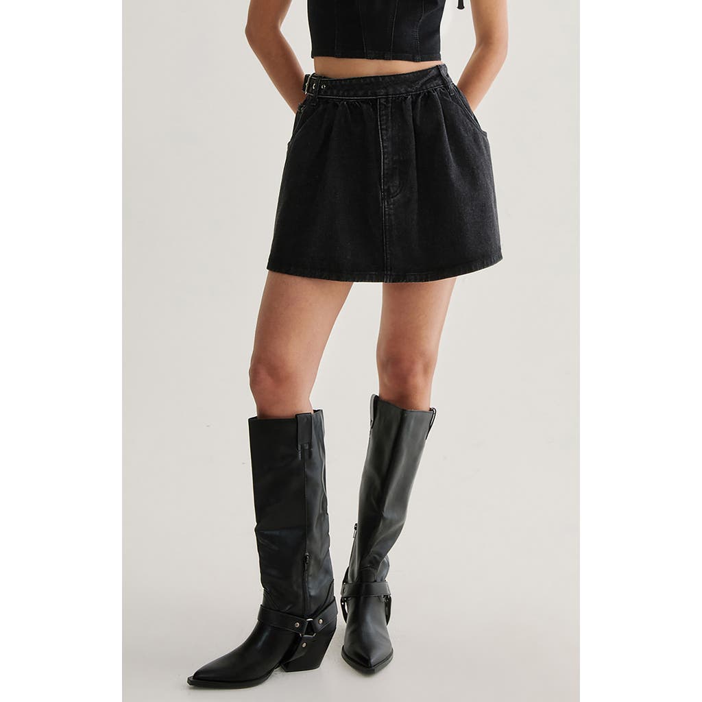 NASTY GAL NASTY GAL BELTED DENIM MINISKIRT