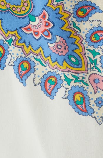 【送料&関税込】Etro Paisley Printed Asymmetric Poncho Etro Paisley Print Asymmetric Silk Poncho | Nordstrom