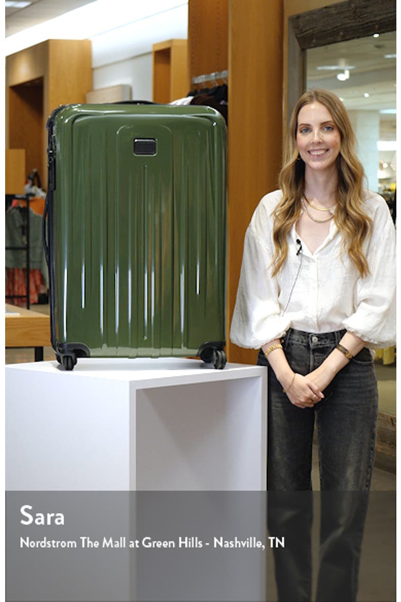 V4 Collection 28-Inch Extended Trip Expandable Spinner Packing Case video