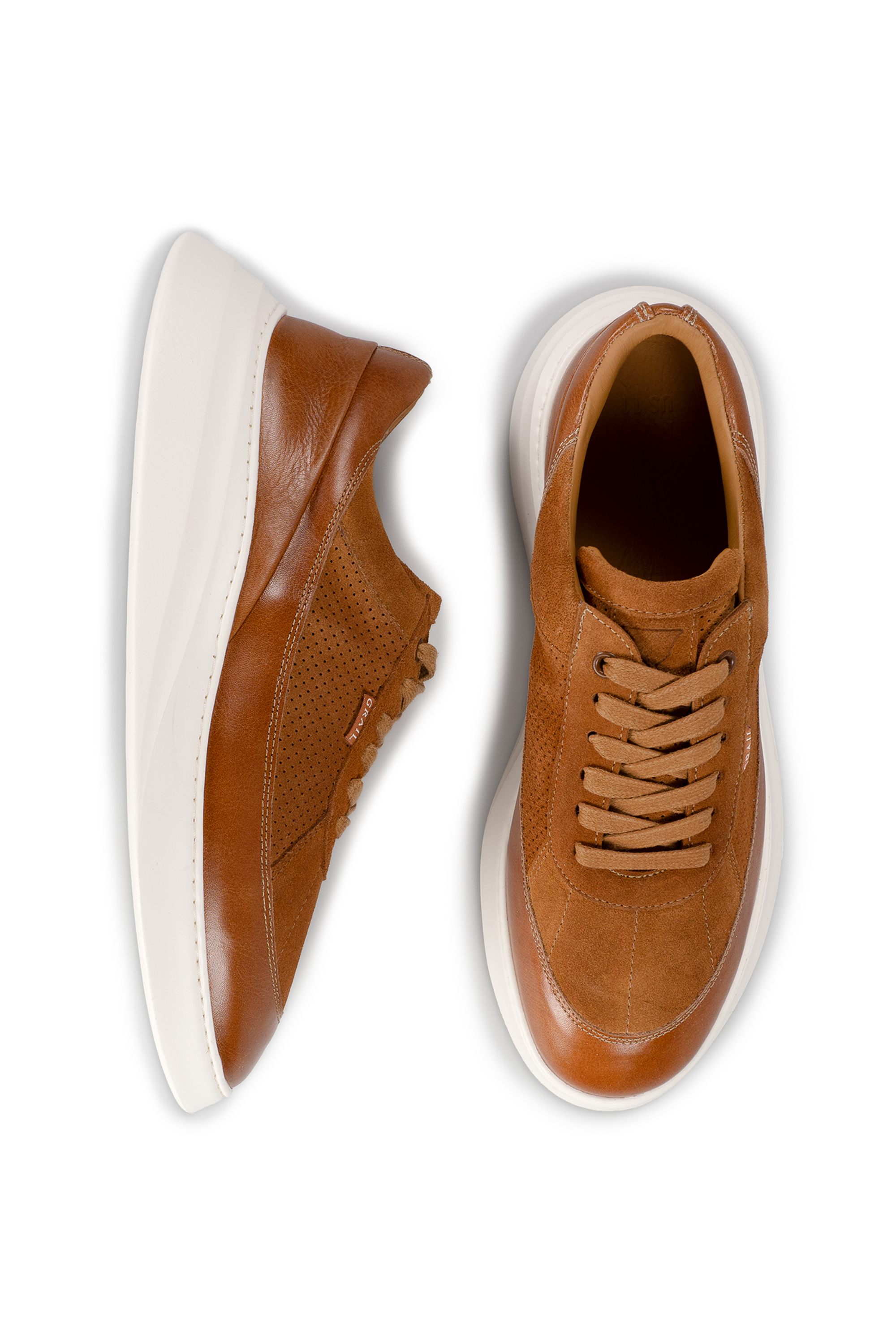 Showman Men's Leather Sneaker, Alternate, color, Cognac / White Sole