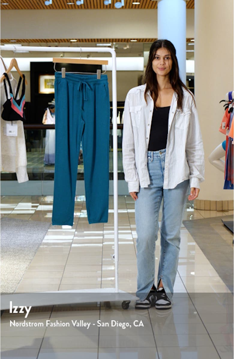 Weekend Sweatpants, sales video thumbnail