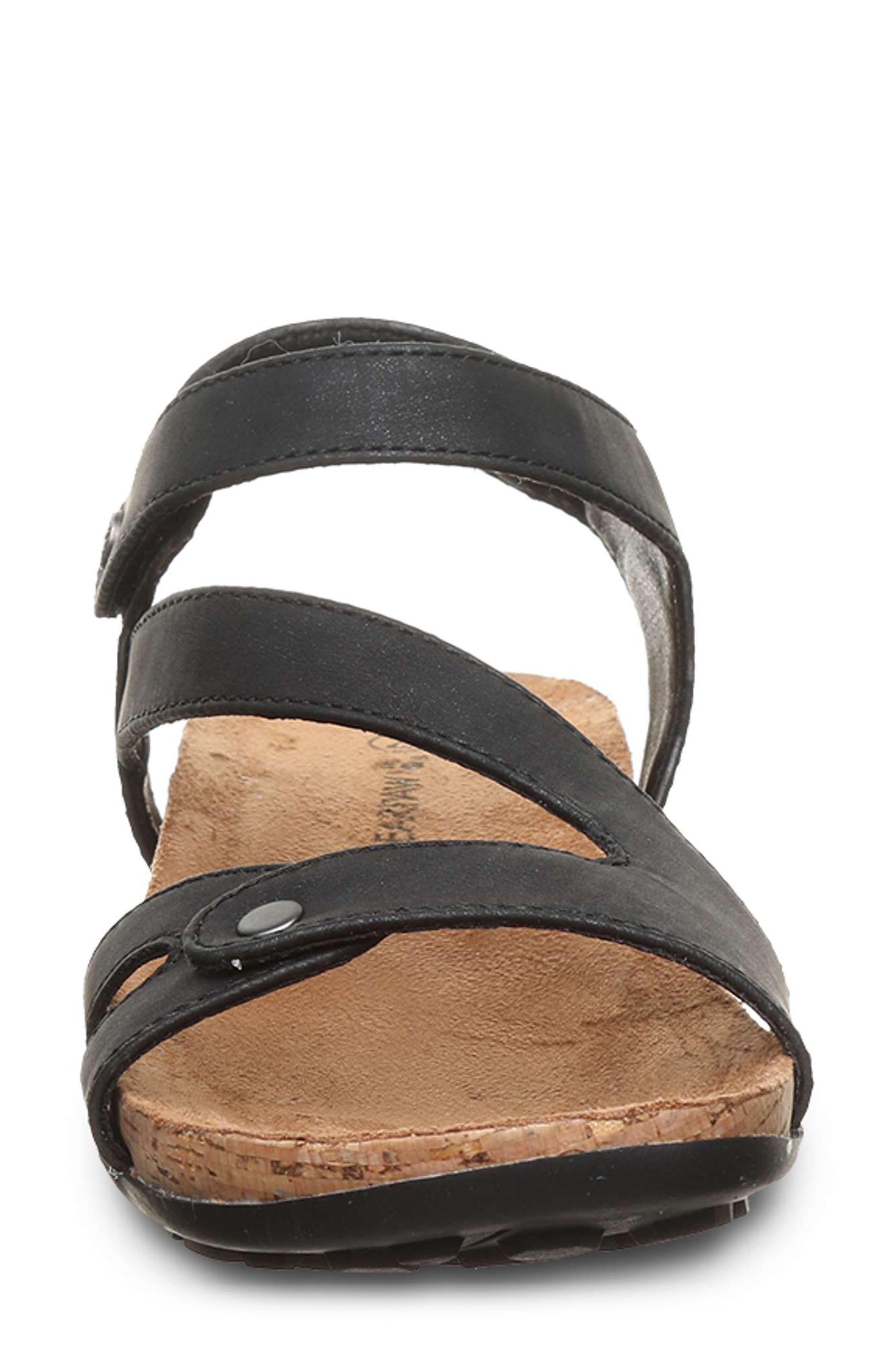 BEARPAW <p>Solana Sandal</p>, Alternate, color, Black