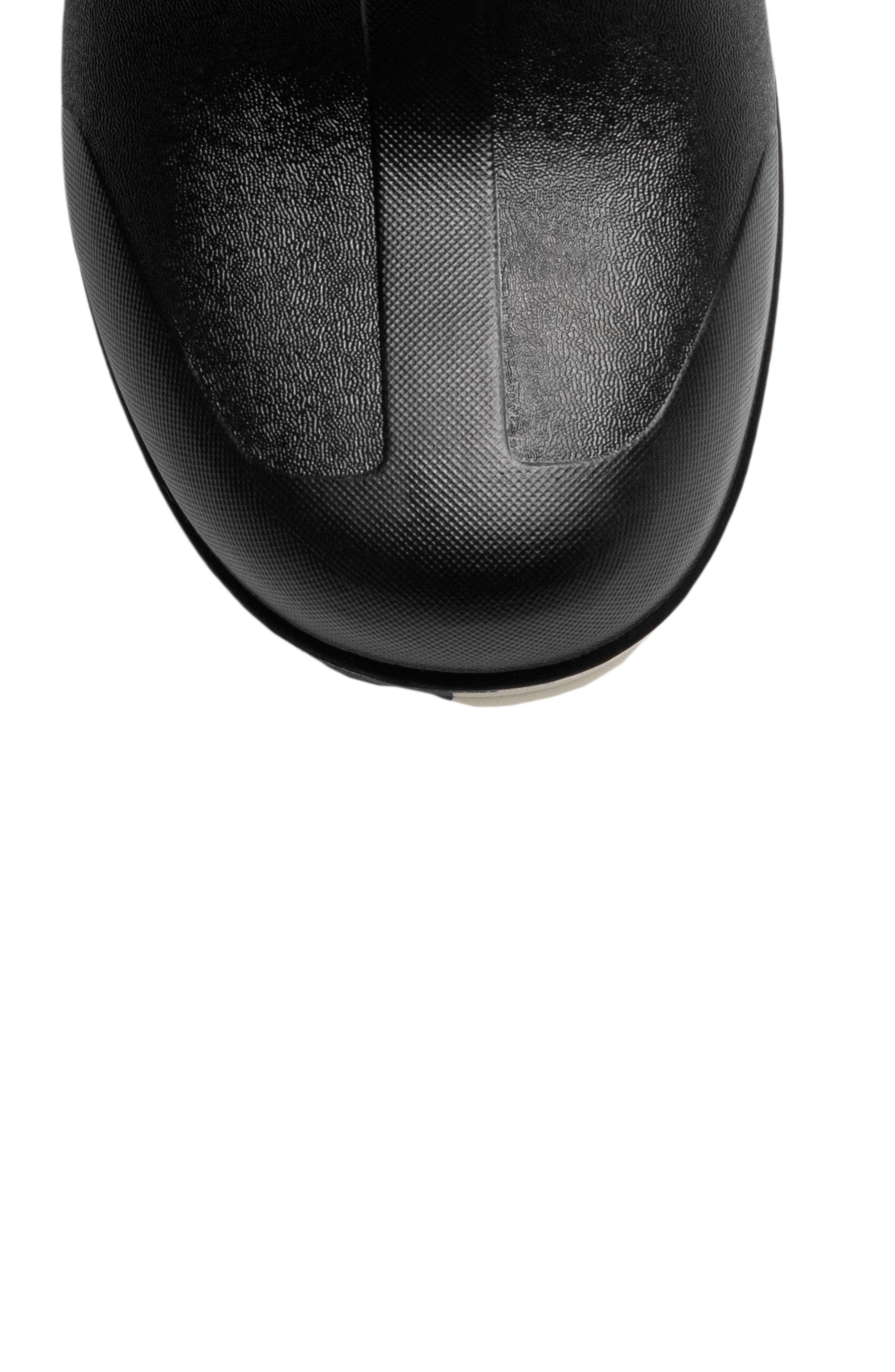 Bogs Classic Seamless Tall Rain Boot, Alternate, color, Black Multi