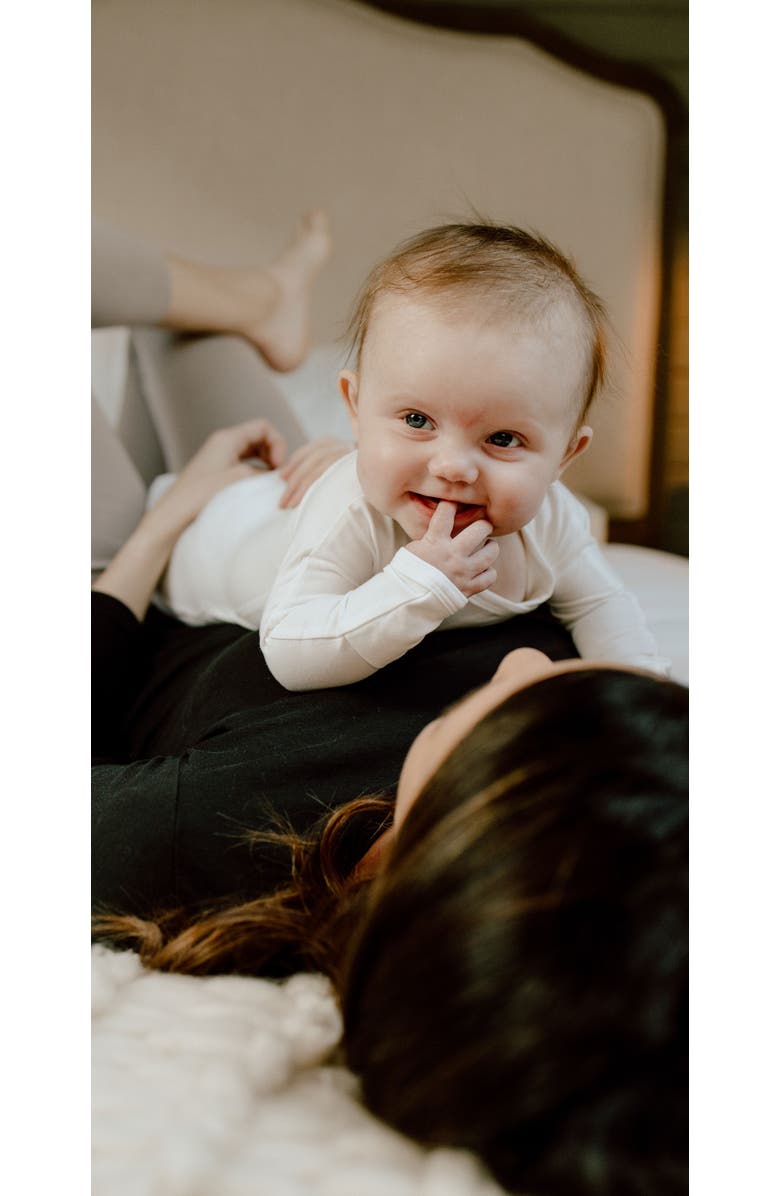 Bonsie Baby Skin to Skin Girl or Boy, Bag and Hat Set, Alternate, color, Milk