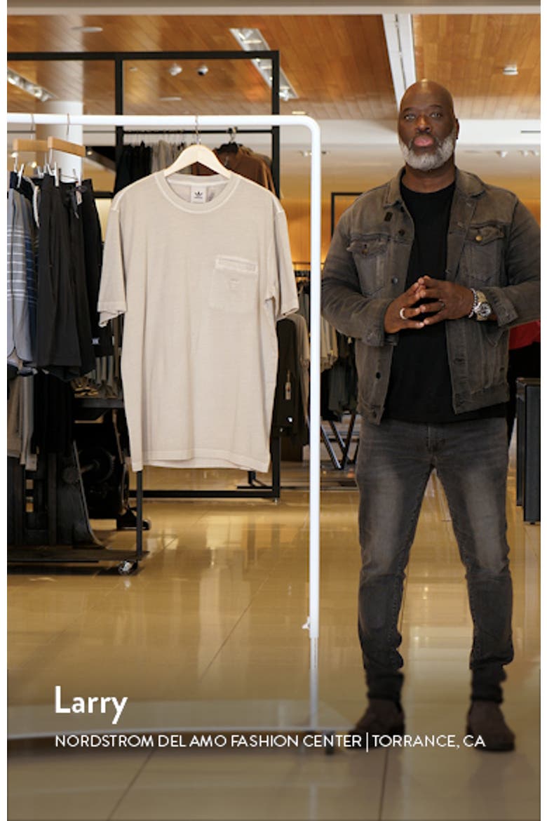 Trefoil Essential Pocket T-Shirt video