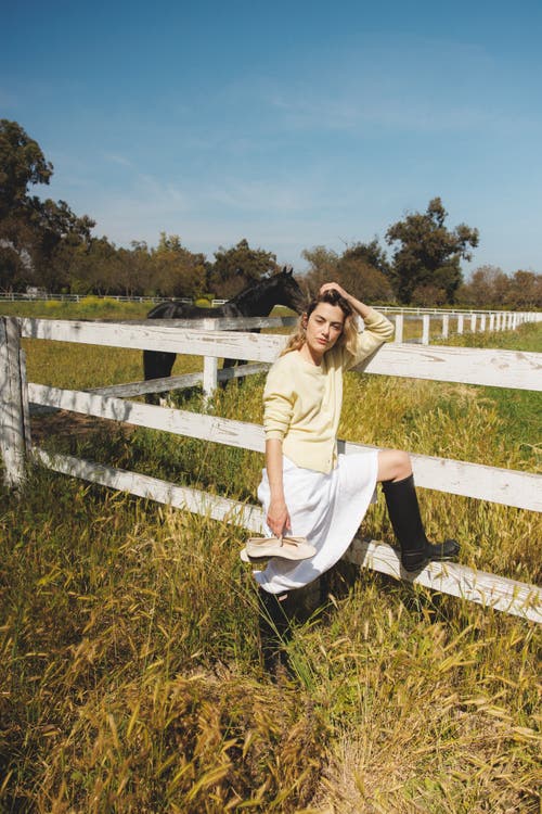 Vir Vita Greta Cardigan In Yellow