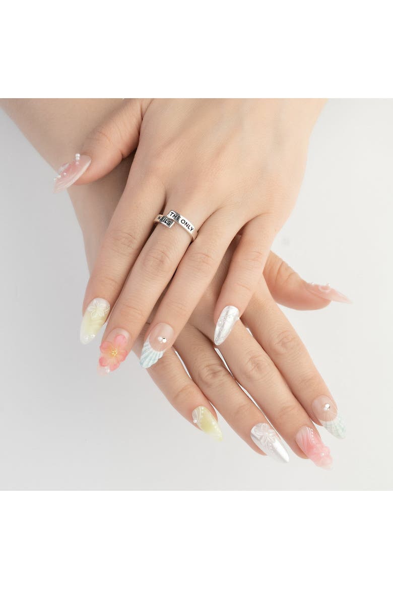 Seaside Picnic - Nail Set, Alternate, color, Blue