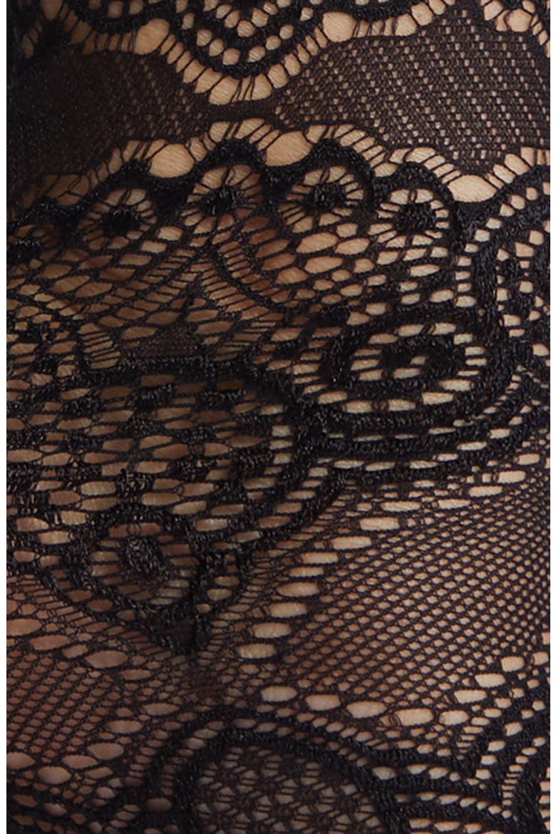 Scalloped Lace Crew Socks, Alternate, color, BLACK