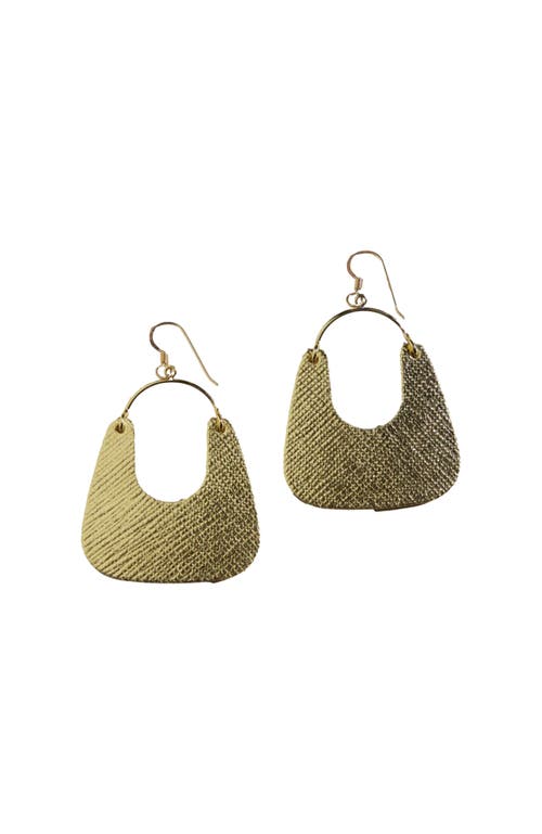 Nickel & Suede Soft Pearl Noras Earrings In Gold Leaf
