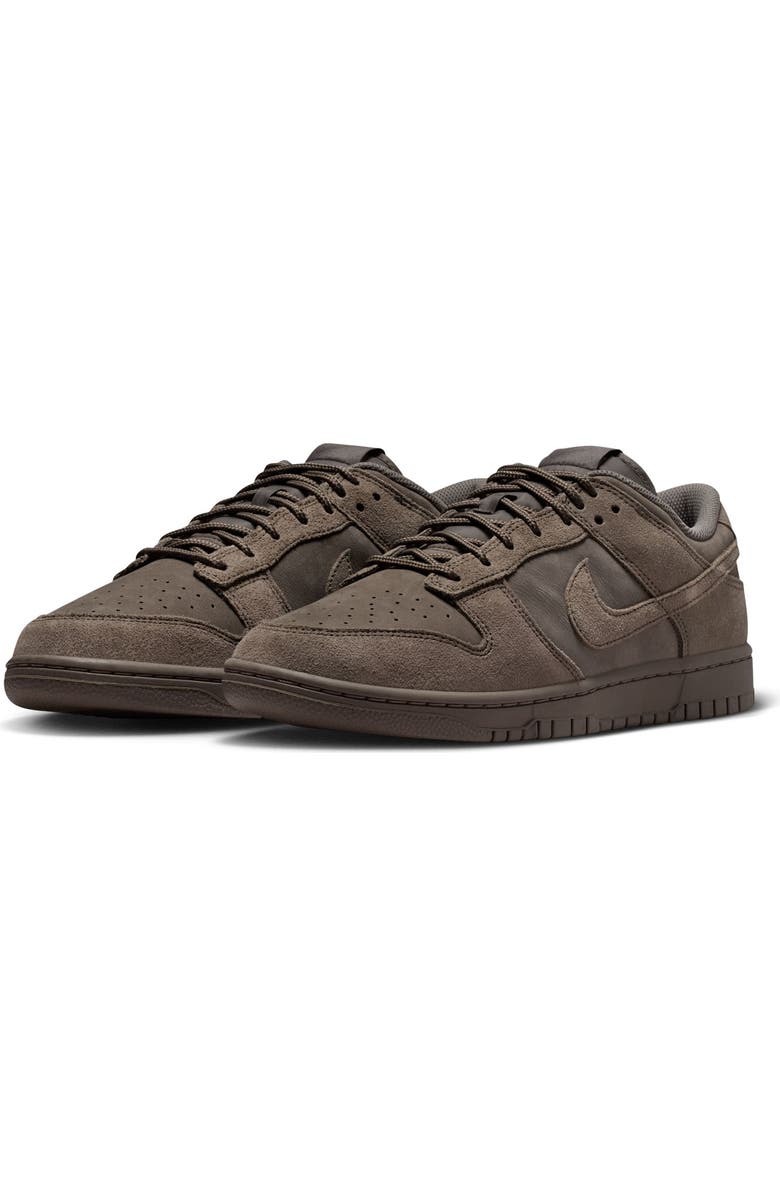 Nike Dunk Low Basketball Sneaker, Main, color, Amber Brown