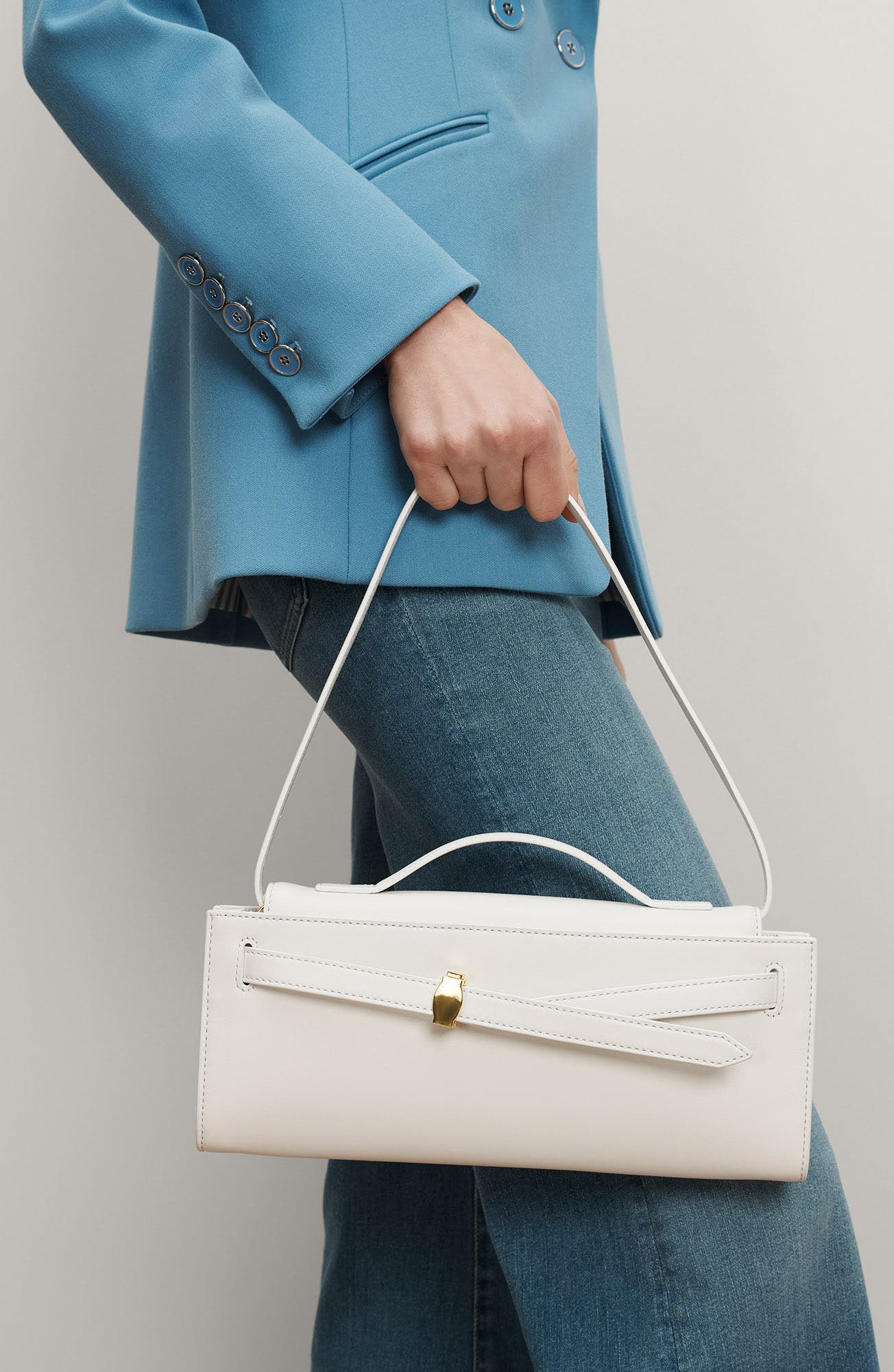 Dash Clutch, Alternate, color, OFF WHITE