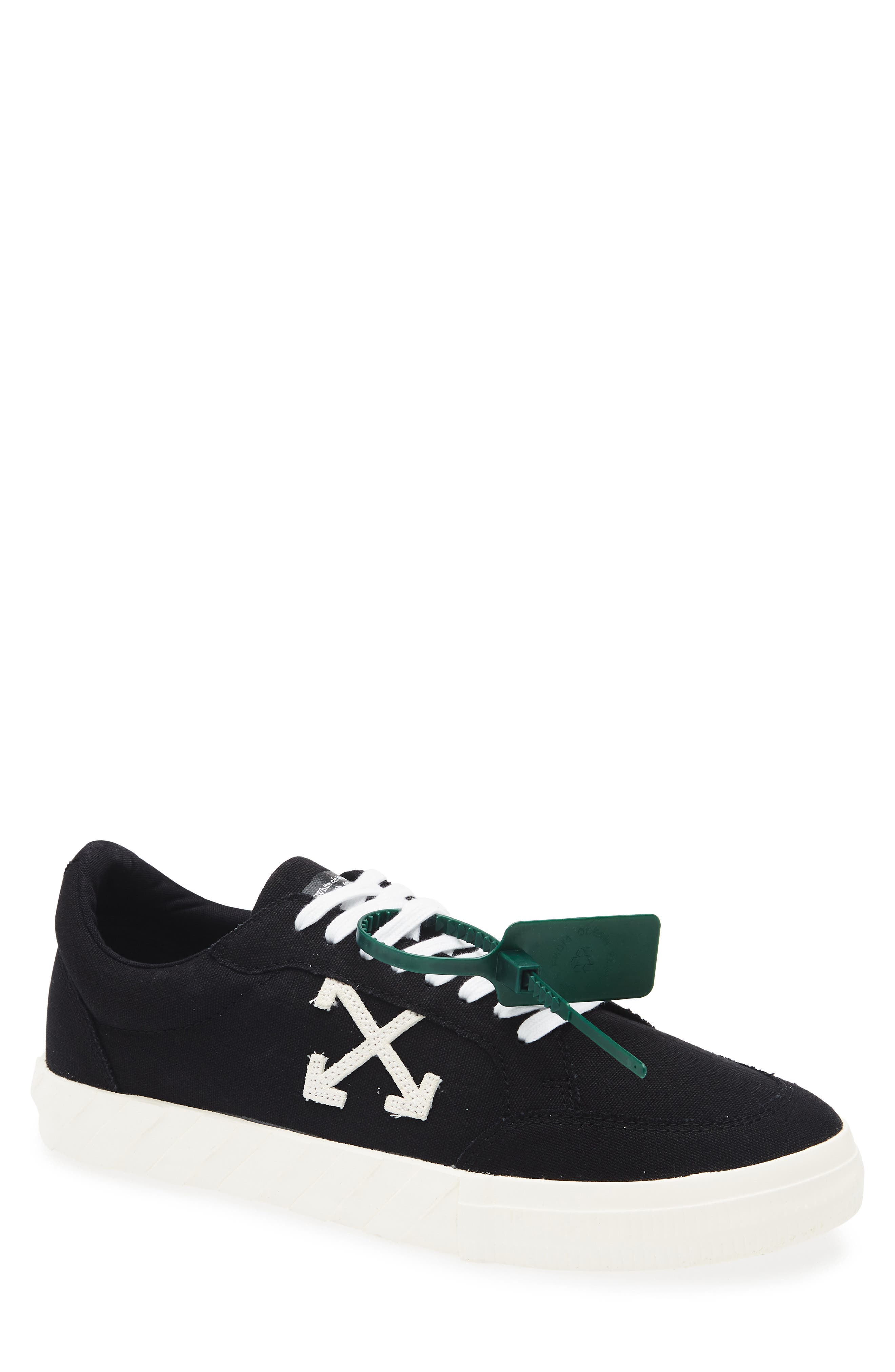 Off-White Low Vulcanized Canvas Sneaker