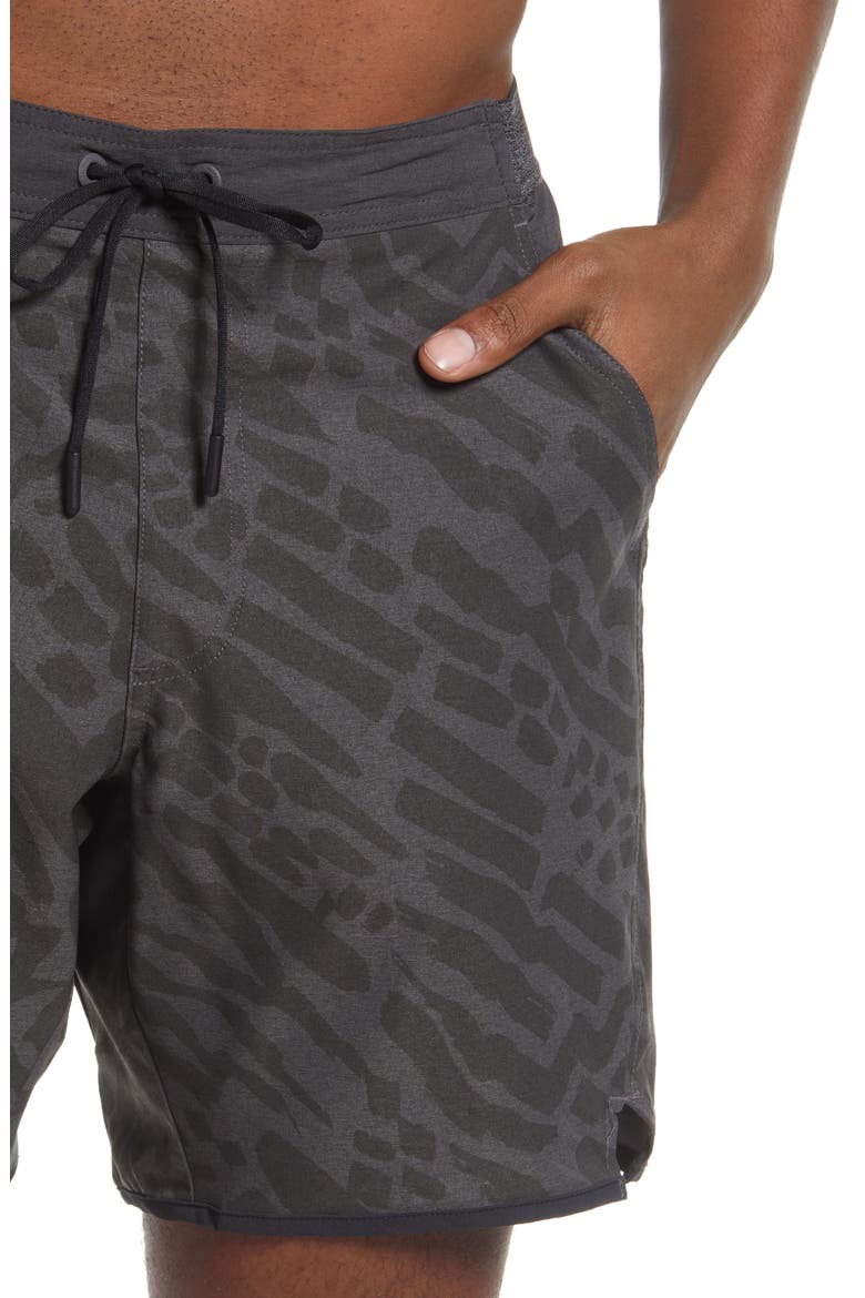 Freeflow 7-inch Yoga Shorts, Alternate, color, THE HIDDEN PINES