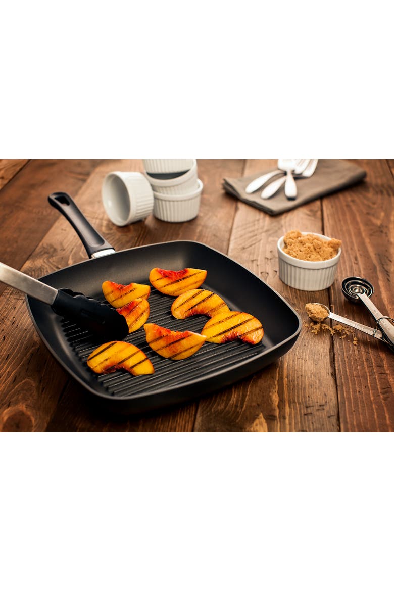 Classic 11 Inch Nonstick Grill Pan, Alternate, color, Black